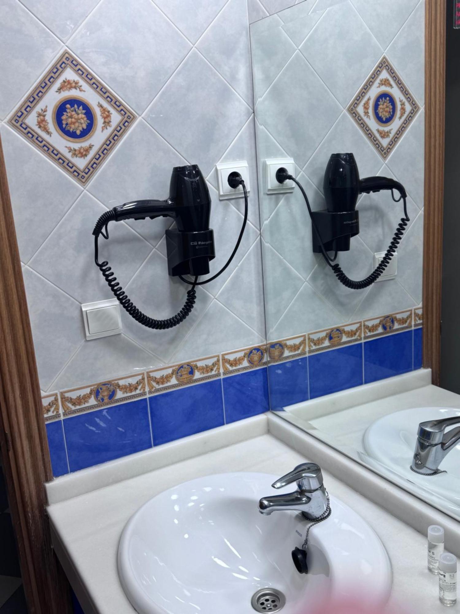 Apartamentos Nina De Oro Torremolinos Exterior photo
