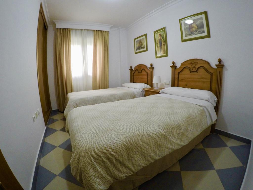 Apartamentos Nina De Oro Torremolinos Exterior photo